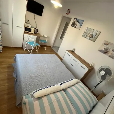 Martyna-Pokoje Blisko Plazy Władysławowo Exterior foto
